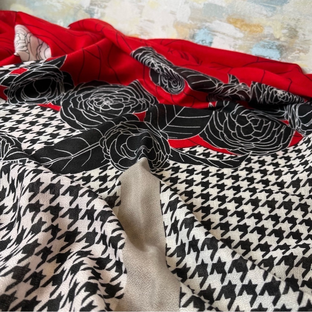 Red and Black Floral Scarf - Picture 3 of 9